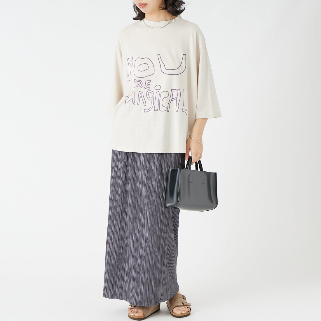tumugu: [ツムグ] ラフィ天竺 プリントTシャツ [TC26222] 10 BEIGE &&モデル身長：162cm 着用サイズ：F&&