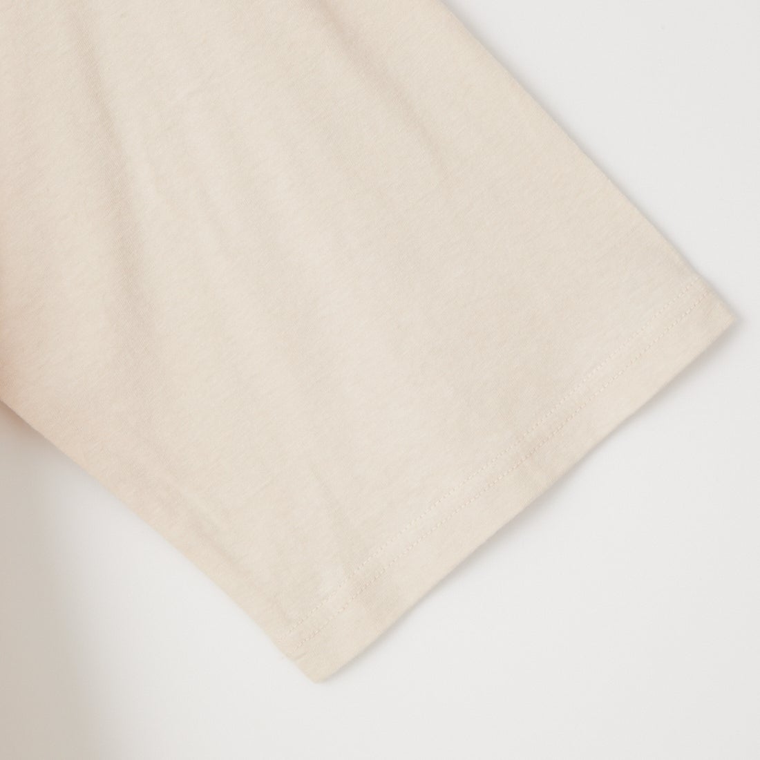 tumugu: [ツムグ] ラフィ天竺 プリントTシャツ [TC26222] 10 BEIGE