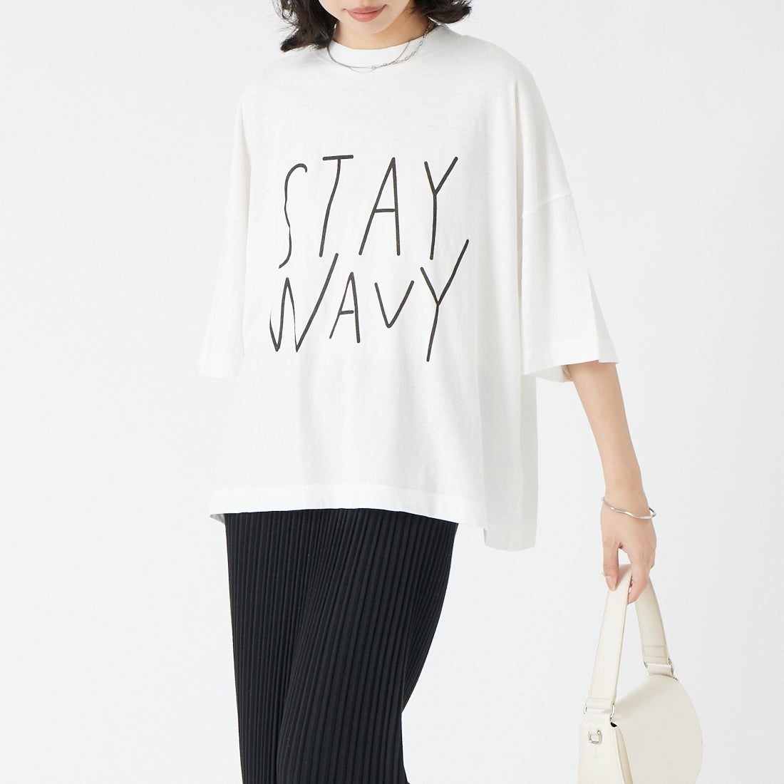 tumugu: [ツムグ] ラフィ天竺 プリントTシャツ [TC26221] 02 OFF &&モデル身長：162cm 着用サイズ：F&&