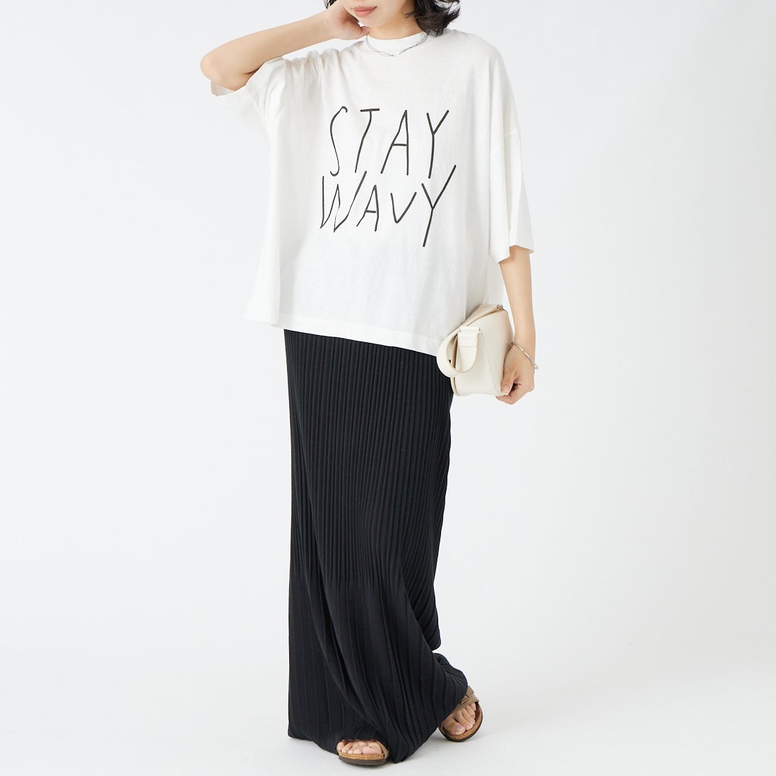 tumugu: [ツムグ] ラフィ天竺 プリントTシャツ [TC26221] 02 OFF &&モデル身長：162cm 着用サイズ：F&&