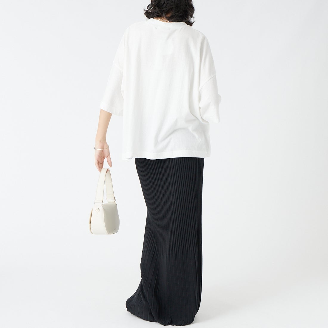 tumugu: [ツムグ] ラフィ天竺 プリントTシャツ [TC26221] 02 OFF &&モデル身長：162cm 着用サイズ：F&&