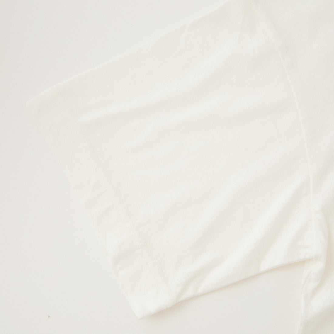tumugu: [ツムグ] ラフィ天竺 プリントTシャツ [TC26221] 02 OFF