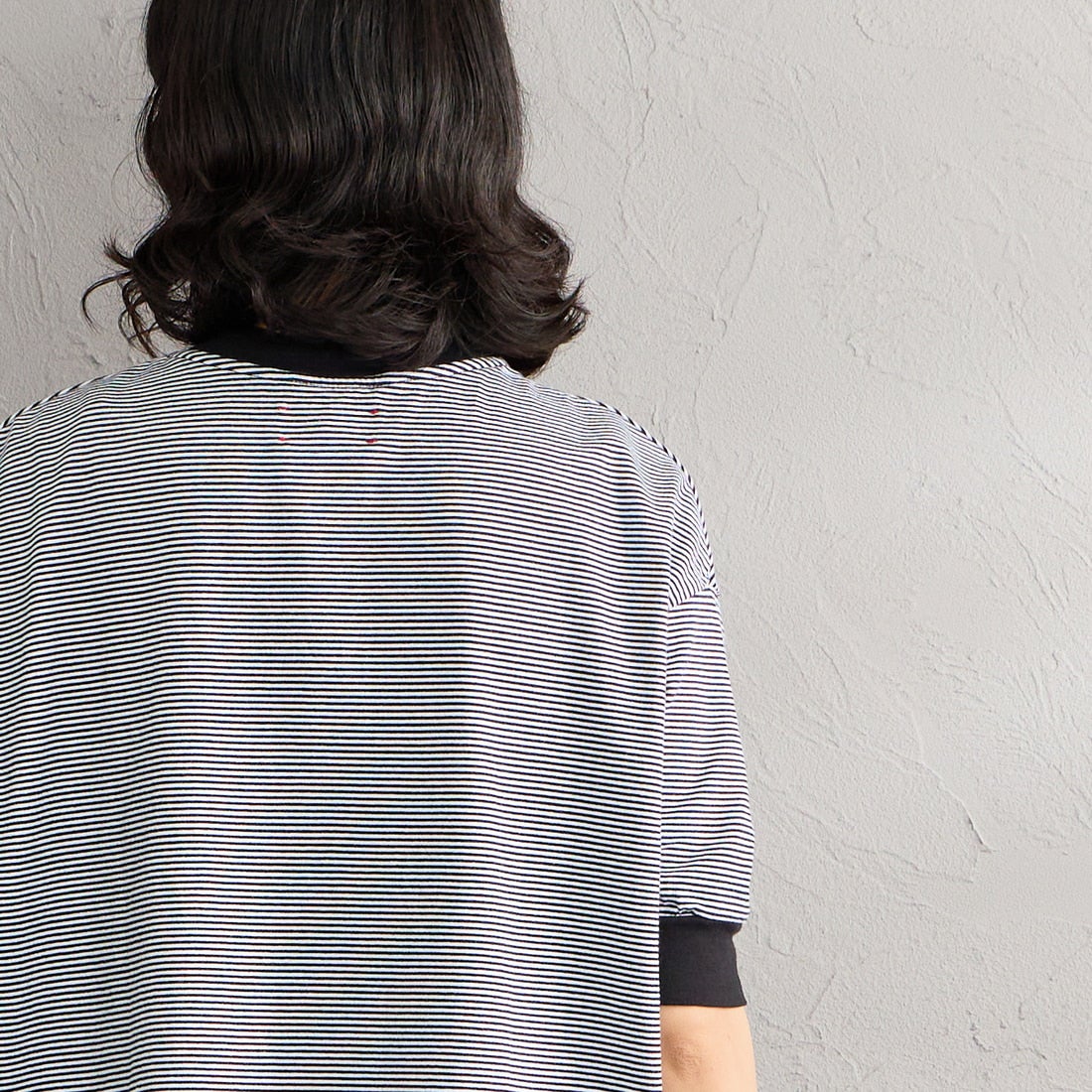 MEYAME [メヤメ] ボーダーハーフスリーブTシャツ [MEY-2438] BLACK &&モデル身長：162cm 着用サイズ：F&&