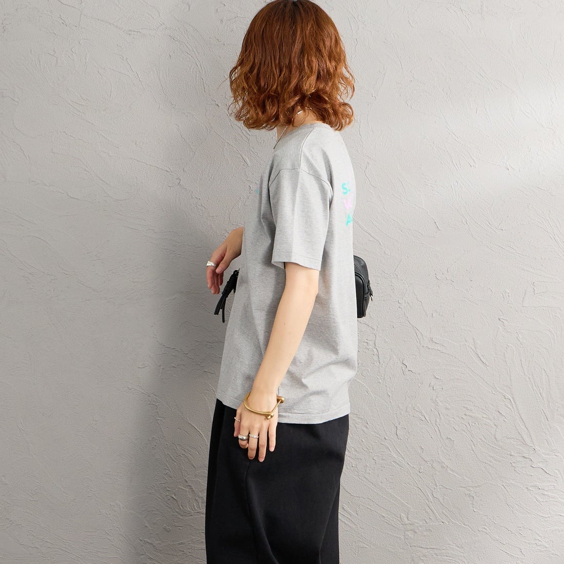MEYAME [メヤメ] プリントTシャツ [MEY-2434] GREY &&モデル身長：158cm 着用サイズ：F&&