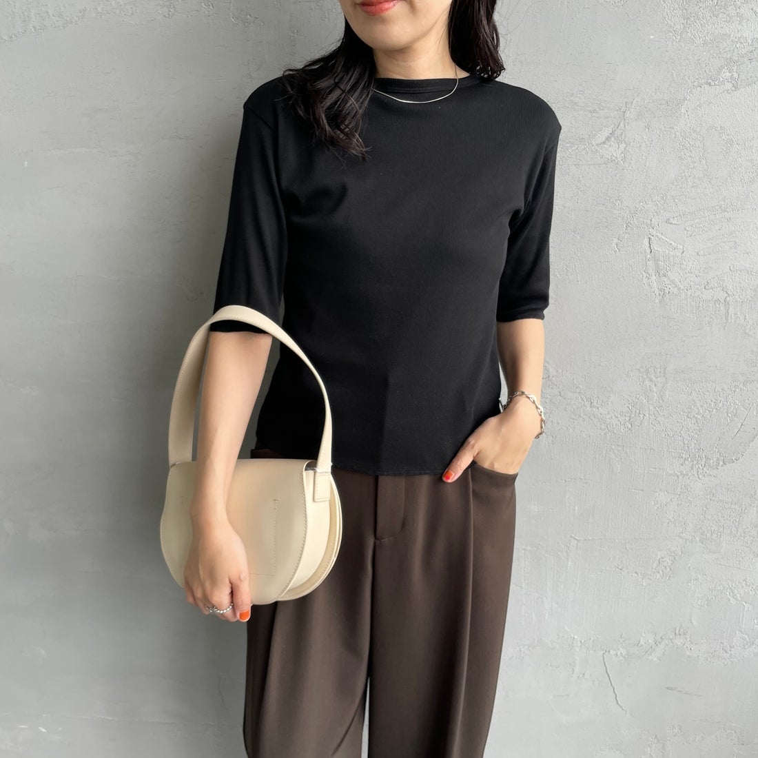 MEYAME [メヤメ] ソフトリブハーフスリーブTシャツ [MEY-2336] BLACK &&モデル身長：160cm 着用サイズ：F&&