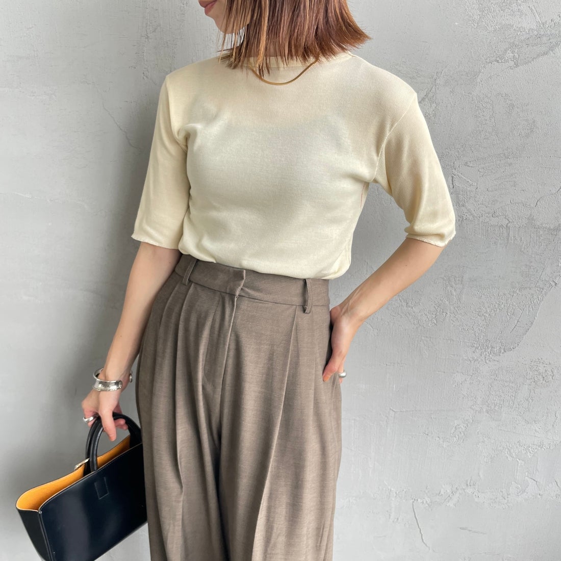 MEYAME [メヤメ] ソフトリブハーフスリーブTシャツ [MEY-2336] CREAM &&モデル身長：158cm 着用サイズ：F&&