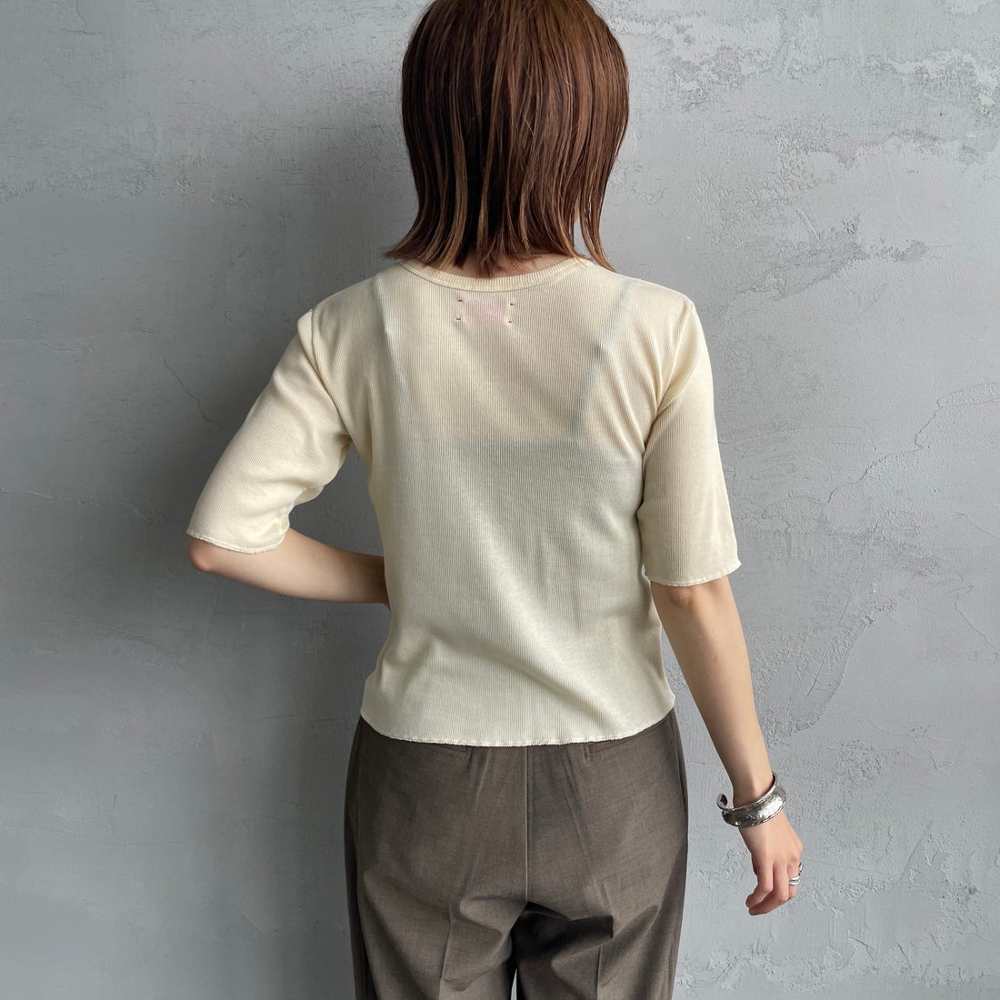 MEYAME [メヤメ] ソフトリブハーフスリーブTシャツ [MEY-2336] CREAM &&モデル身長：158cm 着用サイズ：F&&