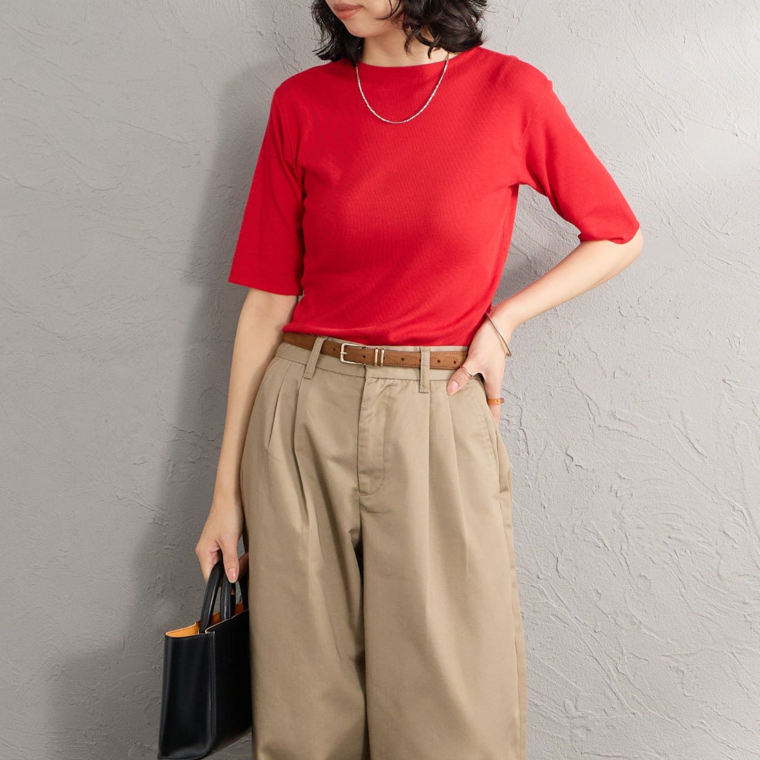MEYAME [メヤメ] ソフトリブハーフスリーブTシャツ [MEY-2336] RED &&モデル身長：162cm 着用サイズ：F&&