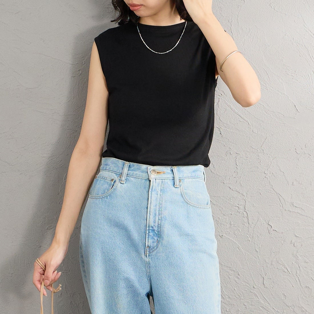 BLACK&&モデル身長：162cm 着用サイズ：F&&