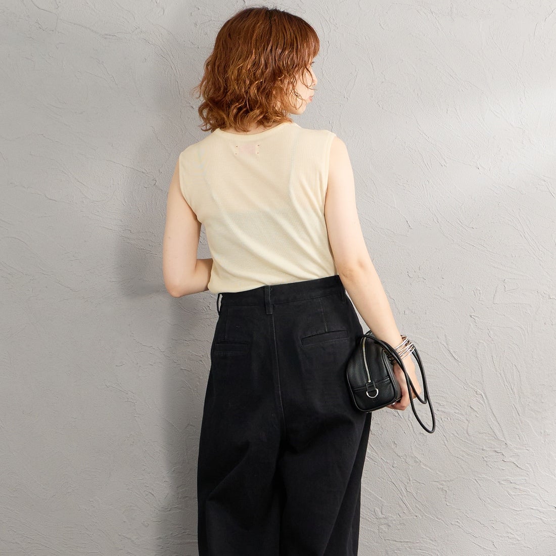 MEYAME [メヤメ] ソフトリブスリーブレスTシャツ [MEY-2400] CREAM &&モデル身長：158cm 着用サイズ：F&&