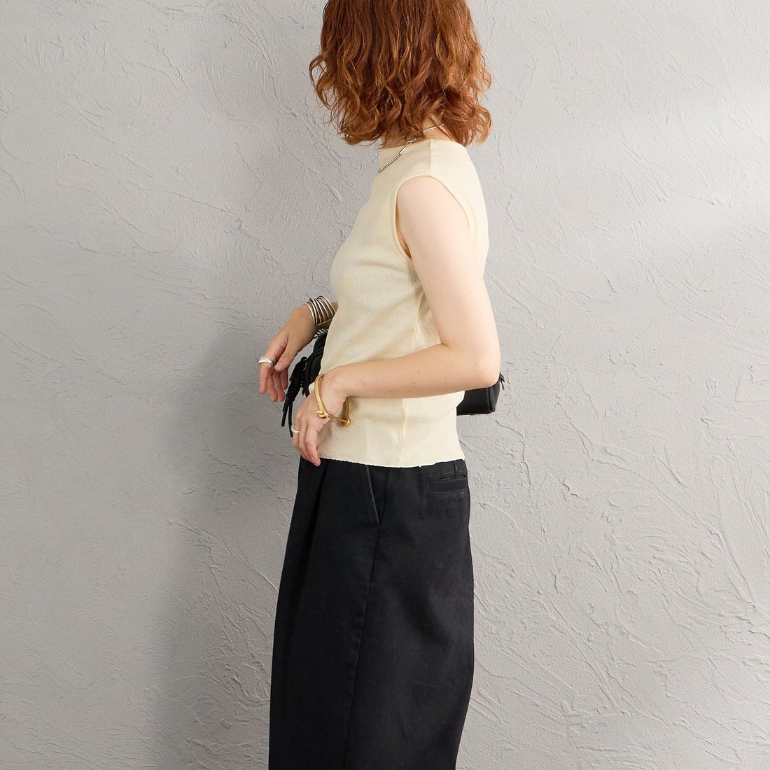 MEYAME [メヤメ] ソフトリブスリーブレスTシャツ [MEY-2400] CREAM &&モデル身長：158cm 着用サイズ：F&&