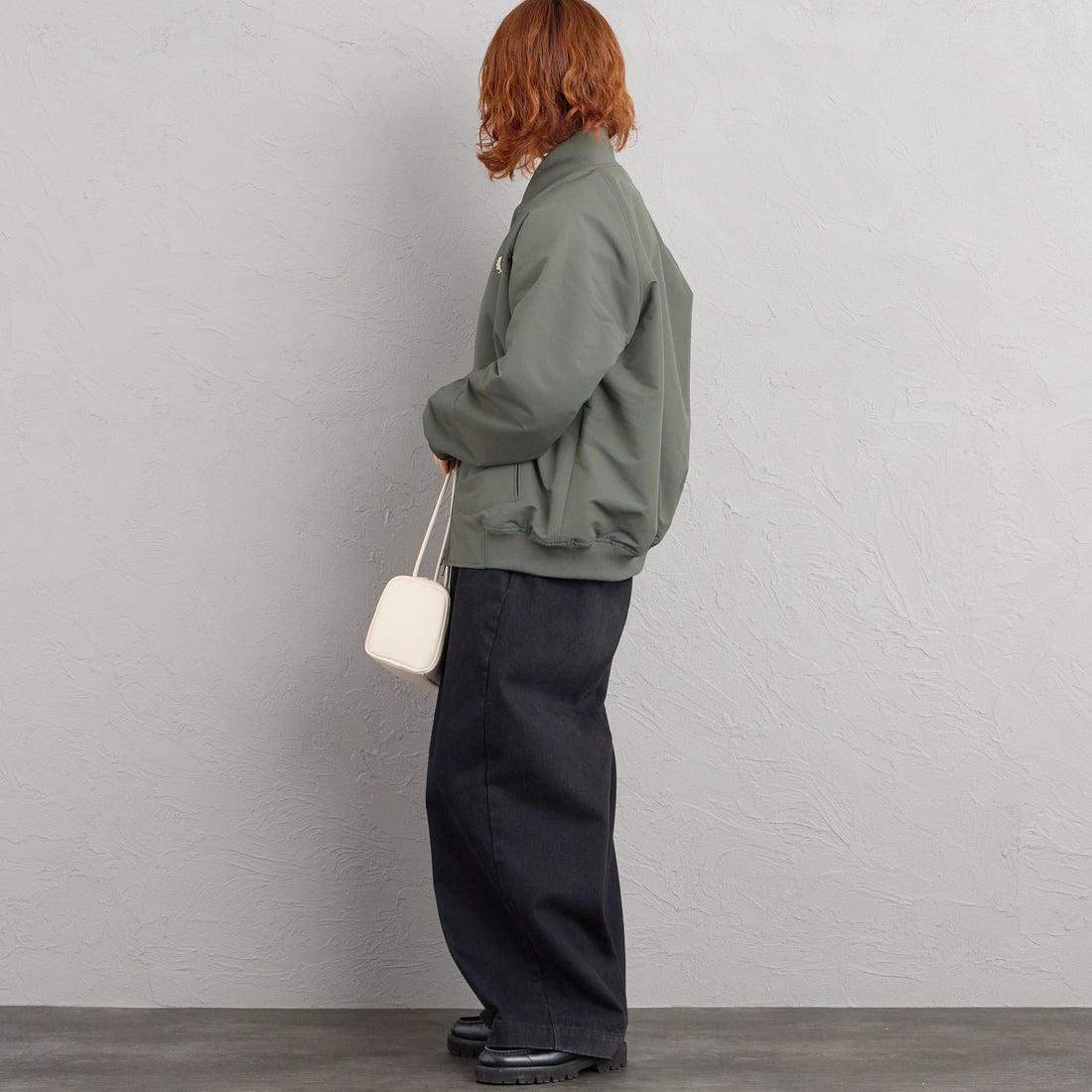 FRED PERRY [フレッドペリー] 別注 テニスボンバージャケット [FPM-26A-001JF] FIELD GREE &&モデル身長：158cm 着用サイズ：S&&