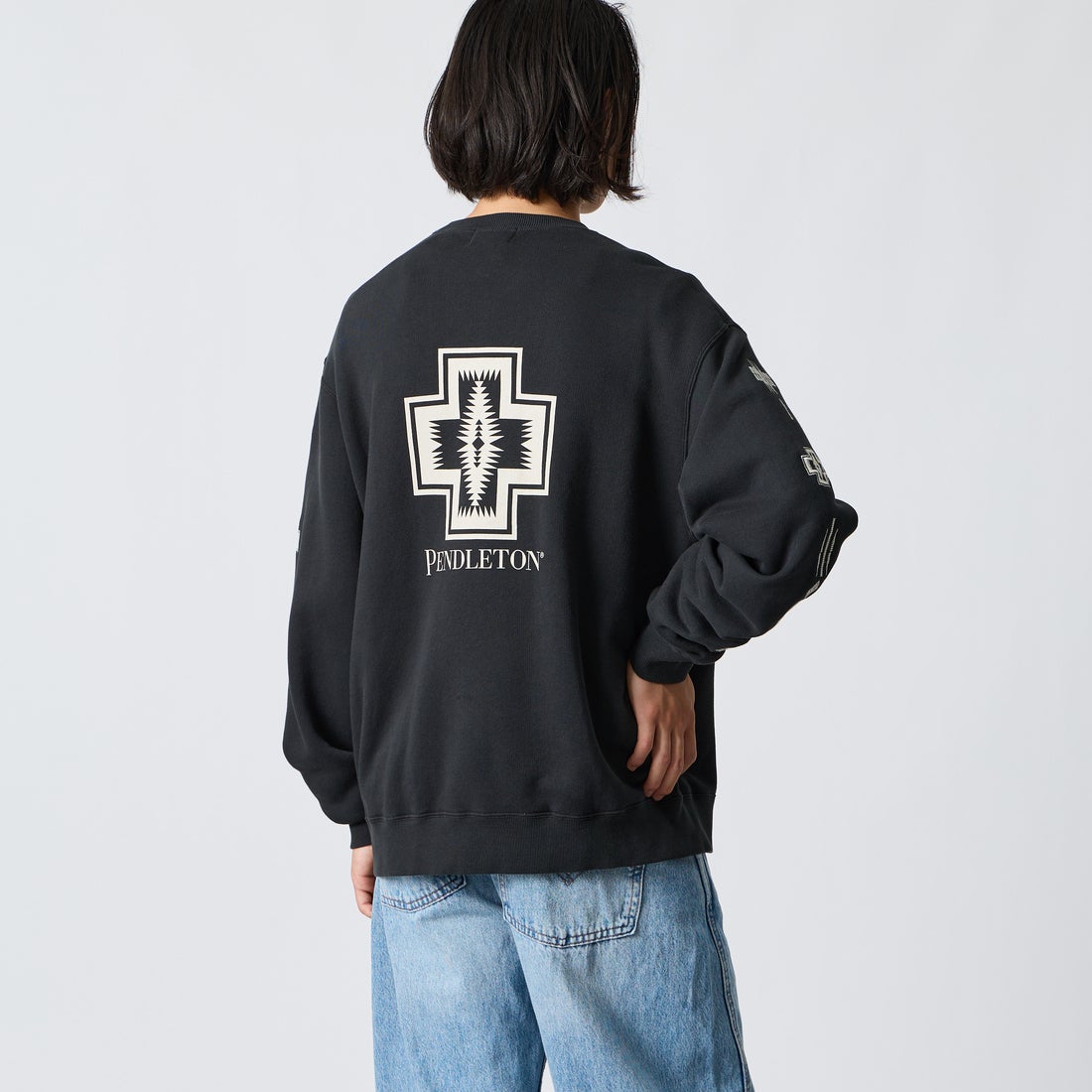 BLACK&&モデル身長：175cm 着用サイズ：L&&