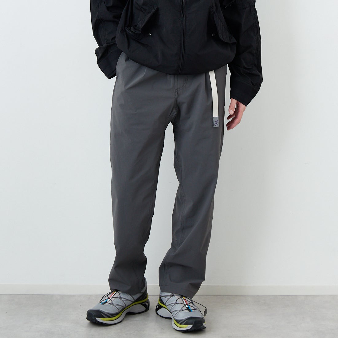 GRAMiCCi [グラミチ] 別注 4WAYストレッチ ナイロンエブリディパンツ [4WAY-EVERYDAY-JF] GRAY &&モデル身長：168cm 着用サイズ：L&&