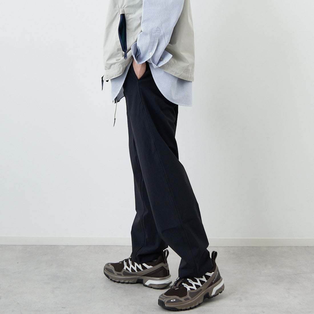 GRAMiCCi [グラミチ] 別注 4WAYストレッチ ナイロンエブリディパンツ [4WAY-EVERYDAY-JF] BLACK &&モデル身長：168cm 着用サイズ：L&&