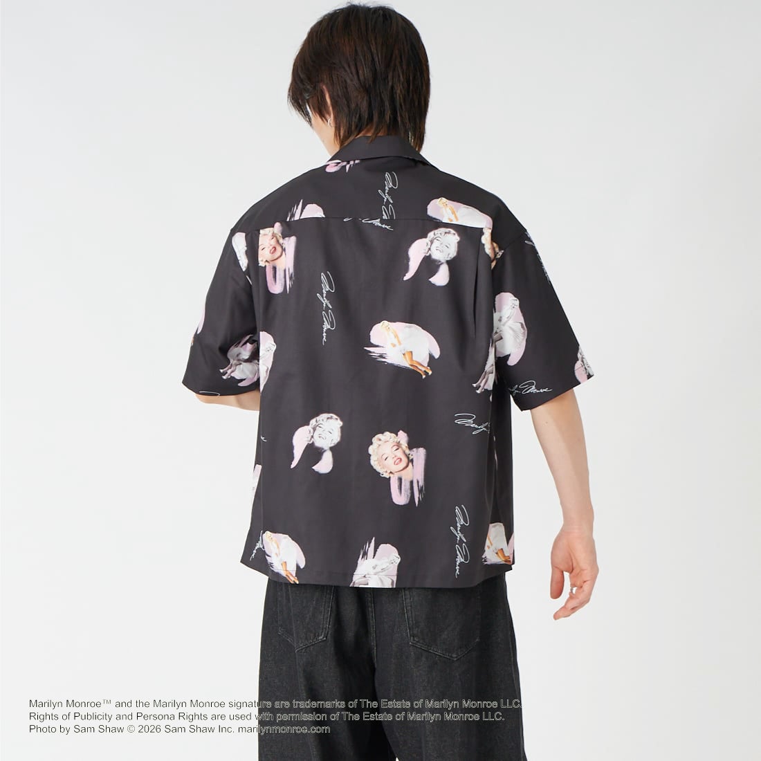 Jeans Factory Clothes [ジーンズファクトリークローズ] MARILYN MONROE / 100TH ANNIVERSARYハワイアンシャツ [JFC-262-041] BLACK &&モデル身長：177cm 着用サイズ：M&&