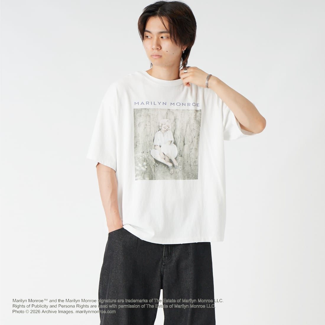 WHITE&&モデル身長：177cm 着用サイズ：L&&