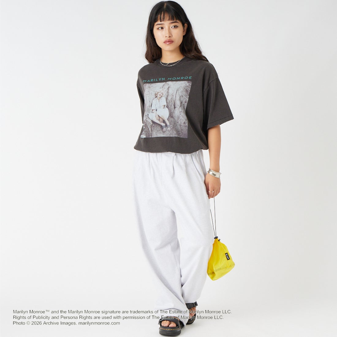 Jeans Factory Clothes [ジーンズファクトリークローズ] MARILYN MONROE / 100TH ANNIVERSARY Tシャツ [JFC-262-039] BLACK &&モデル身長：162cm 着用サイズ：S&&