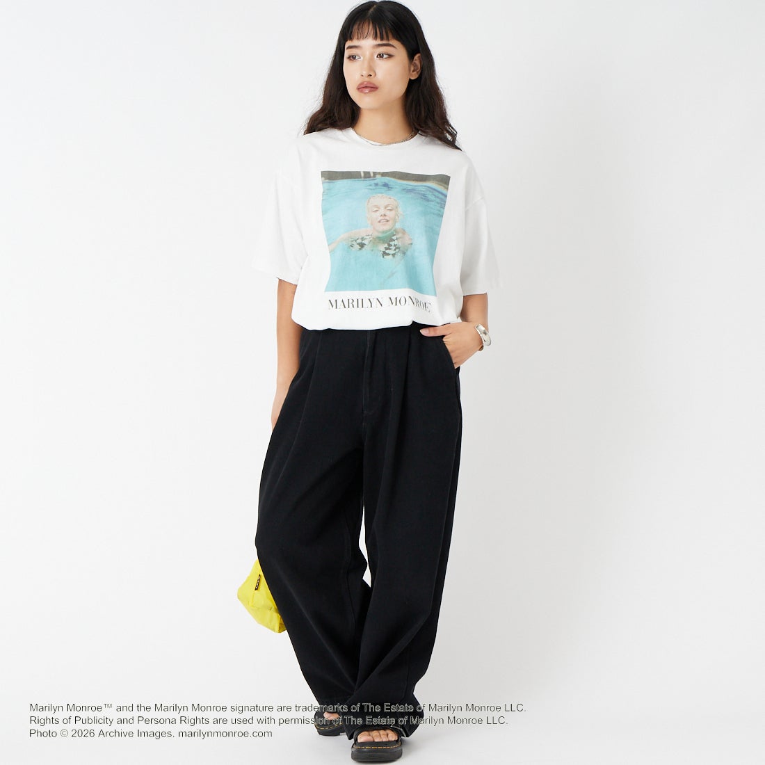 Jeans Factory Clothes [ジーンズファクトリークローズ] MARILYN MONROE / 100TH ANNIVERSARY Tシャツ [JFC-262-040] WHITE &&モデル身長：162cm 着用サイズ：S&&