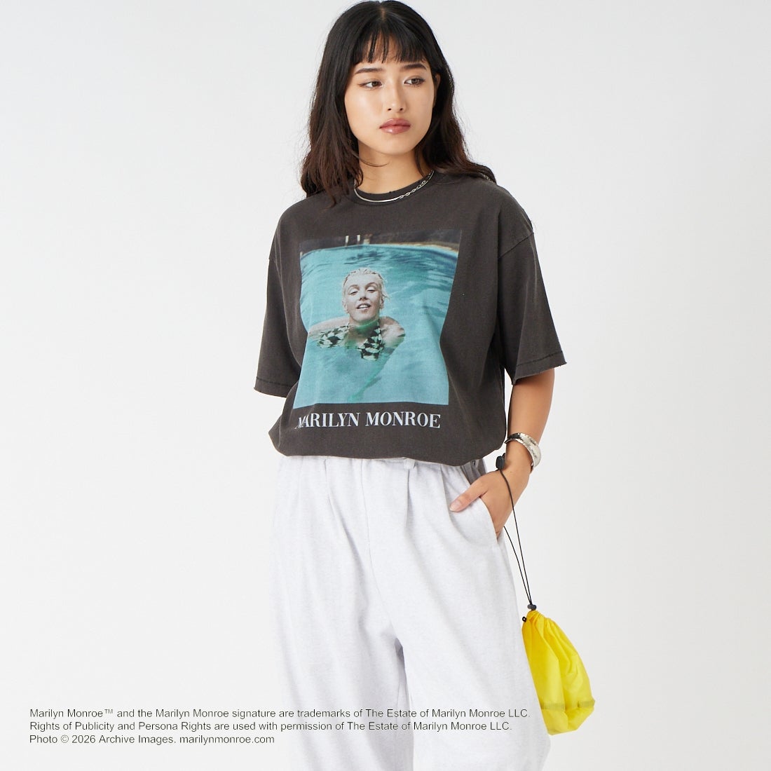 Jeans Factory Clothes [ジーンズファクトリークローズ] MARILYN MONROE / 100TH ANNIVERSARY Tシャツ [JFC-262-040] BLACK &&モデル身長：162cm 着用サイズ：S&&