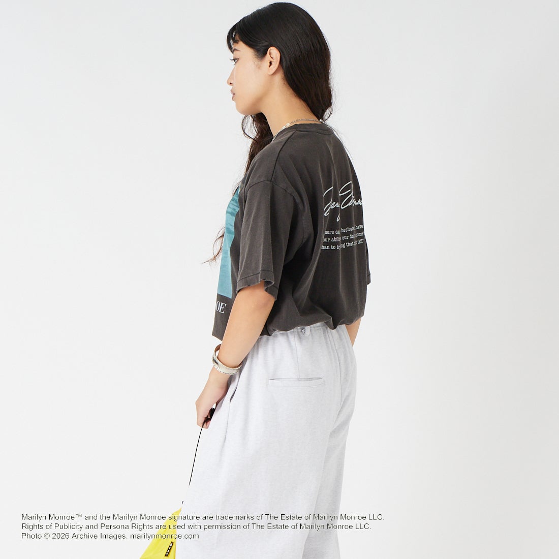 Jeans Factory Clothes [ジーンズファクトリークローズ] MARILYN MONROE / 100TH ANNIVERSARY Tシャツ [JFC-262-040] BLACK &&モデル身長：162cm 着用サイズ：S&&