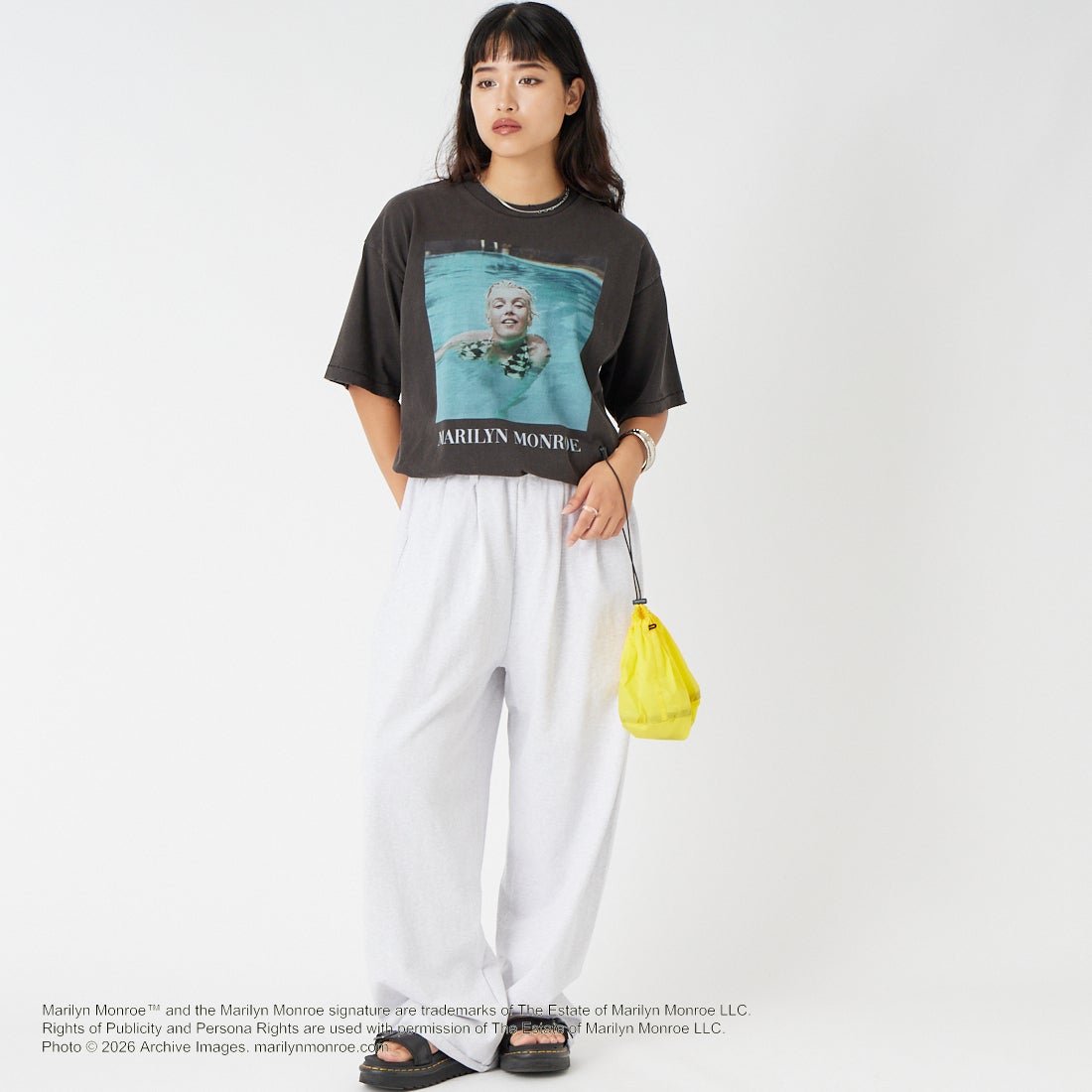 Jeans Factory Clothes [ジーンズファクトリークローズ] MARILYN MONROE / 100TH ANNIVERSARY Tシャツ [JFC-262-040] BLACK &&モデル身長：162cm 着用サイズ：S&&