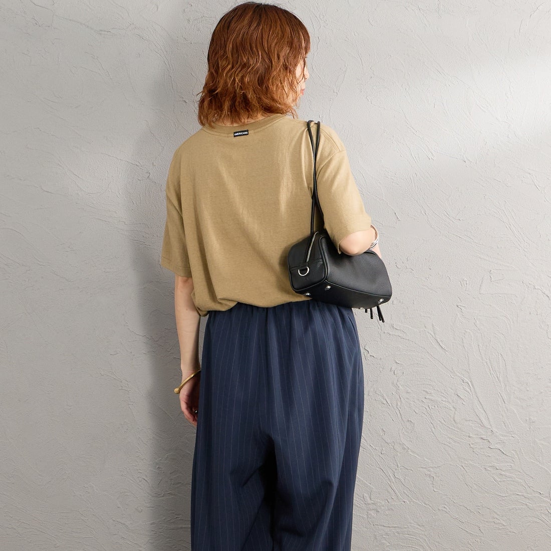 Americana [アメリカーナ] レーシングプリントTシャツ [BRF-848A-3] ｶｰｷ &&モデル身長：158cm 着用サイズ：ONE SIZE&&