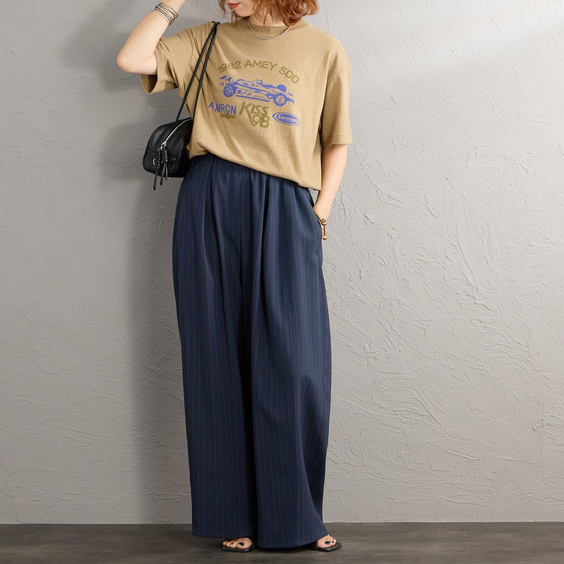 Americana [アメリカーナ] レーシングプリントTシャツ [BRF-848A-3] ｶｰｷ &&モデル身長：158cm 着用サイズ：ONE SIZE&&