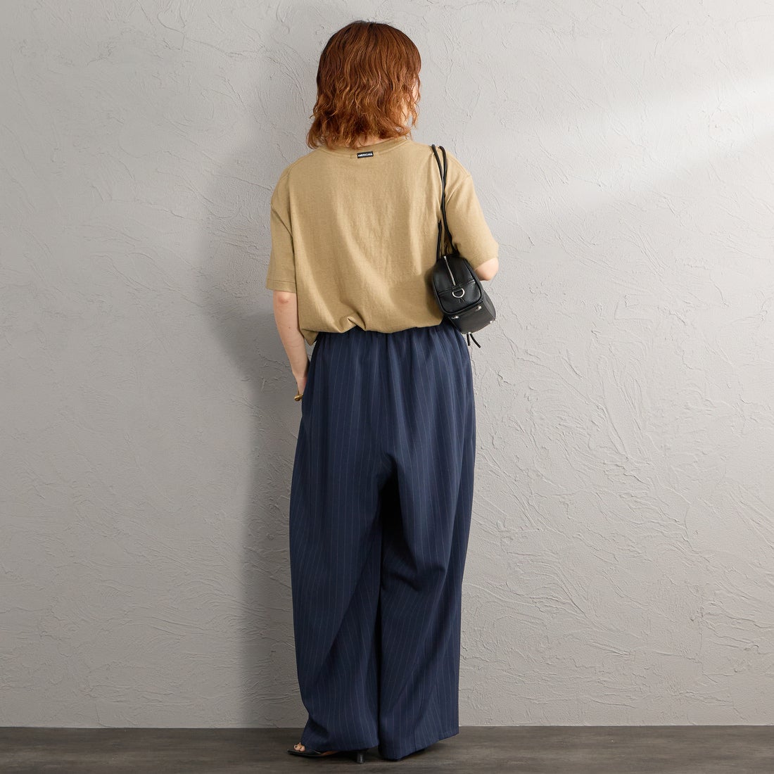 Americana [アメリカーナ] レーシングプリントTシャツ [BRF-848A-3] ｶｰｷ &&モデル身長：158cm 着用サイズ：ONE SIZE&&