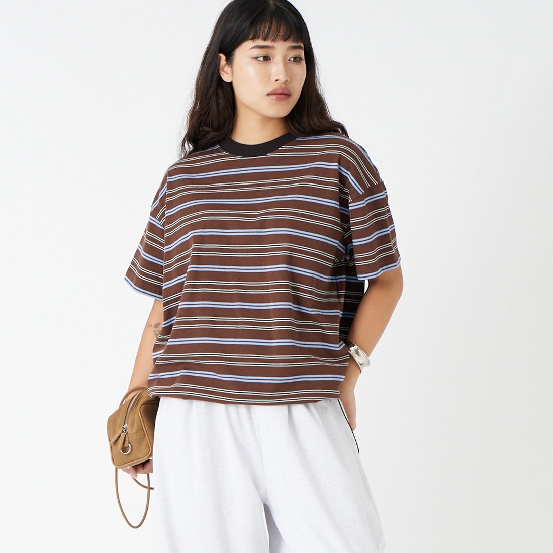 BROWN&&モデル身長：162cm 着用サイズ：F&&