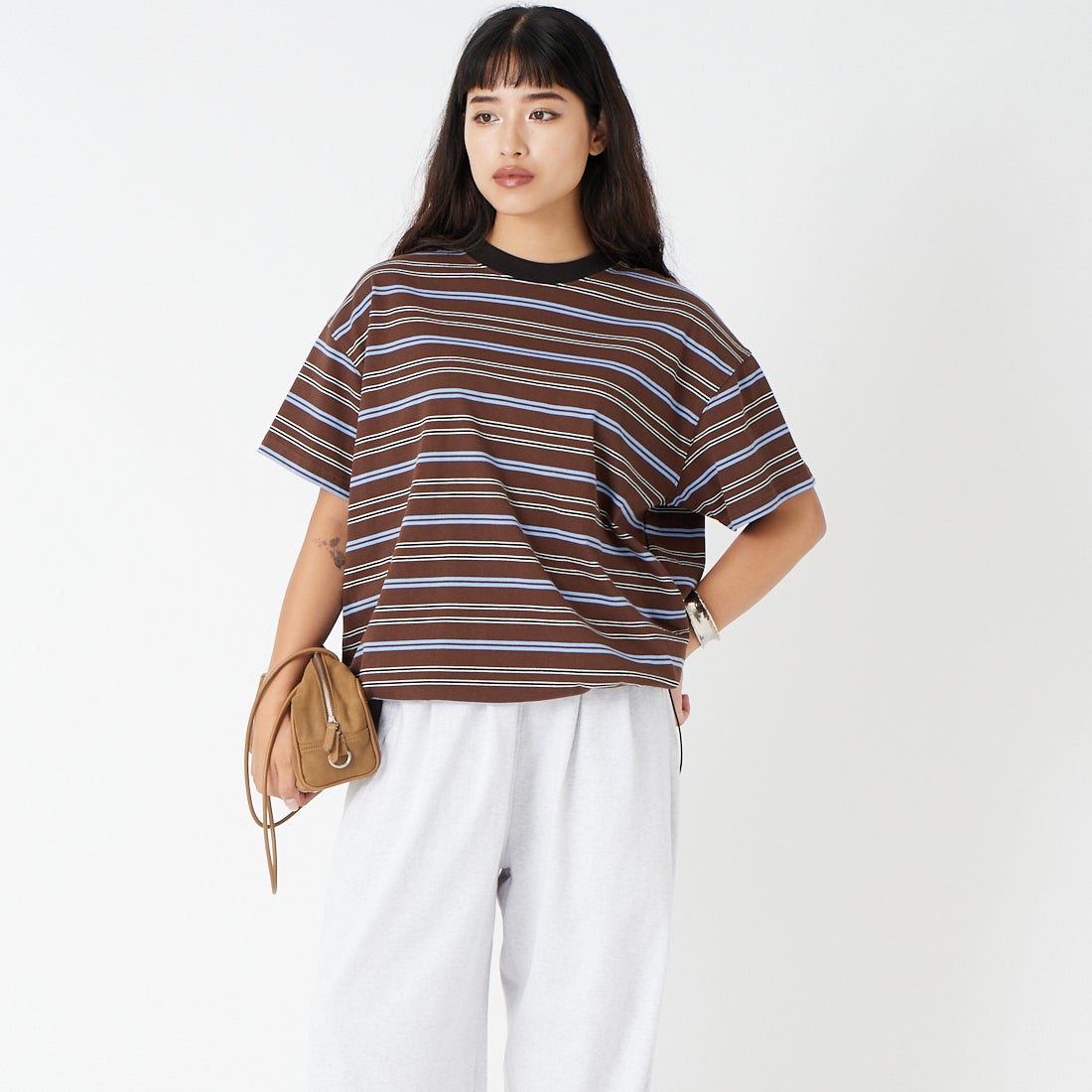 SCREEN STARS [スクリーンスターズ] 別注 マルチボーダードローコードTシャツ [2622-231IN-JF] BROWN &&モデル身長：162cm 着用サイズ：F&&
