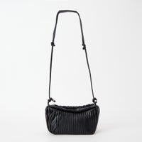 01 BLACK