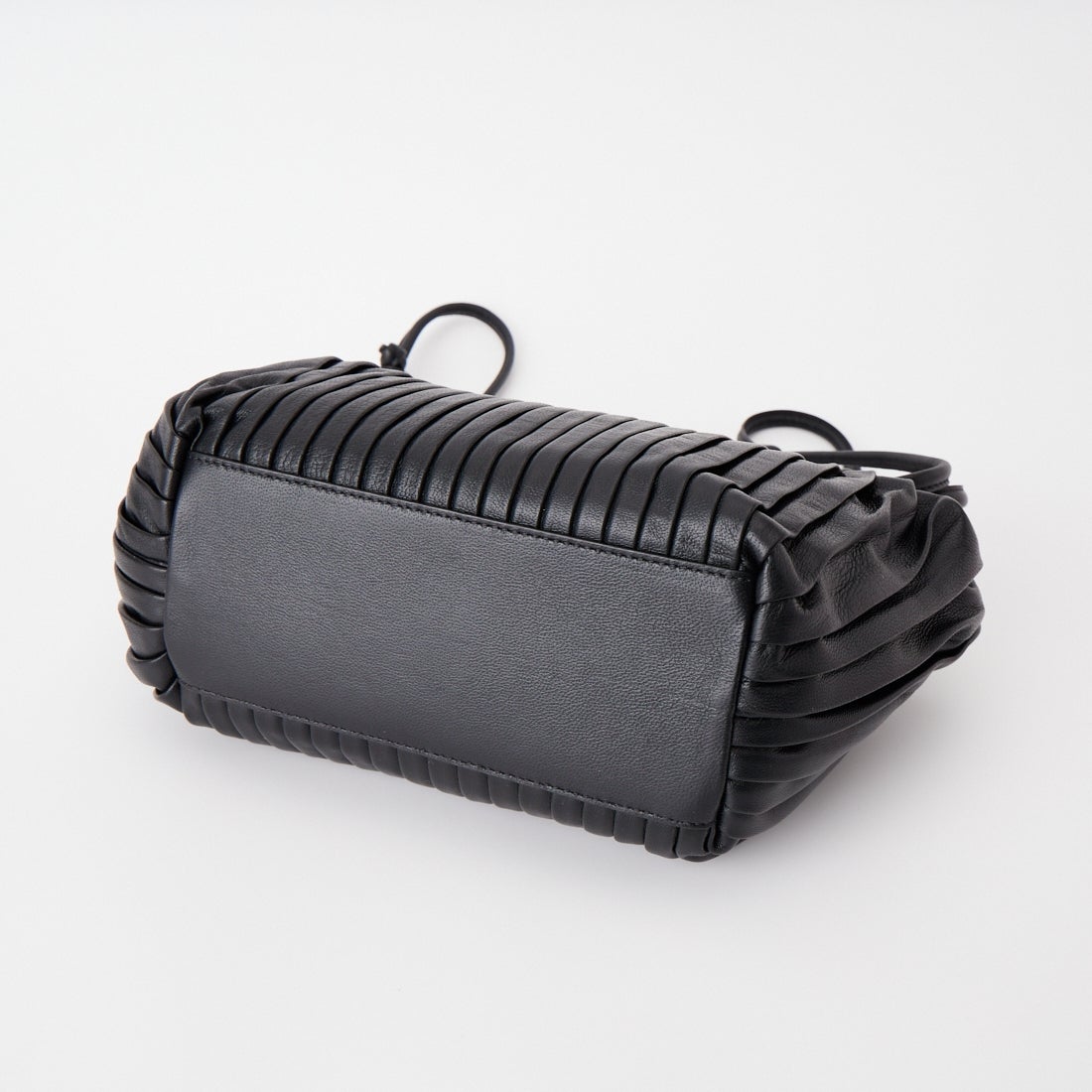 BOGKI [ボグキ] RIPPLE ミニスクエアバッグ [4963250009] 01 BLACK