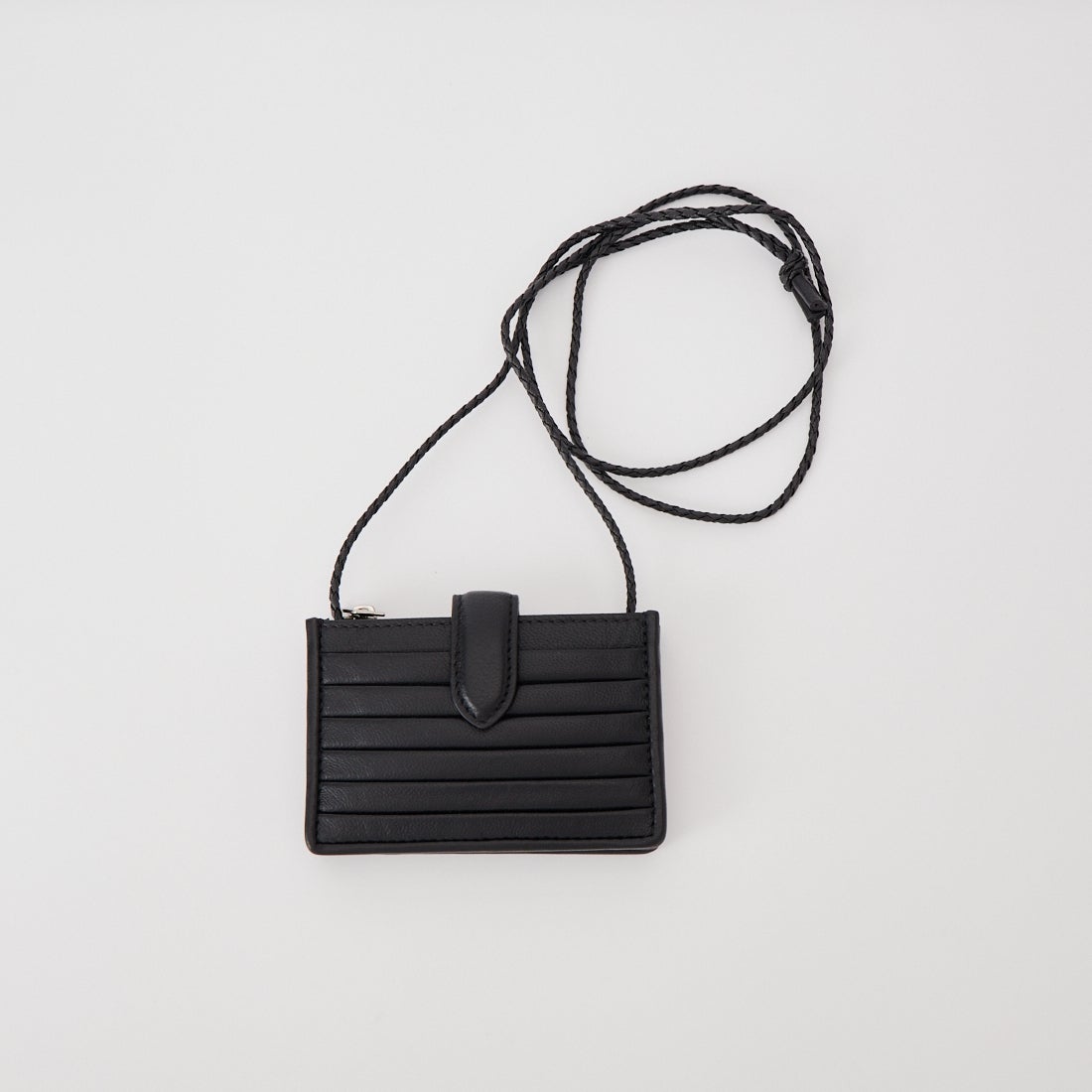 01 BLACK