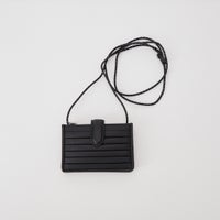01 BLACK