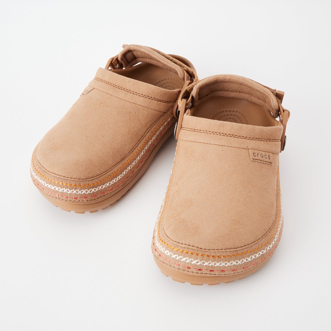 Crocs [クロックス] クラシック クラフテッド ビーガンスエードステッチ [214048] 2EY SEPIA