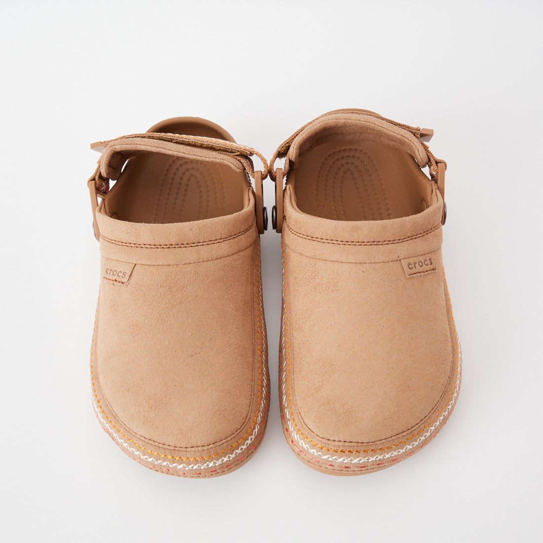 Crocs [クロックス] クラシック クラフテッド ビーガンスエードステッチ [214048] 2EY SEPIA