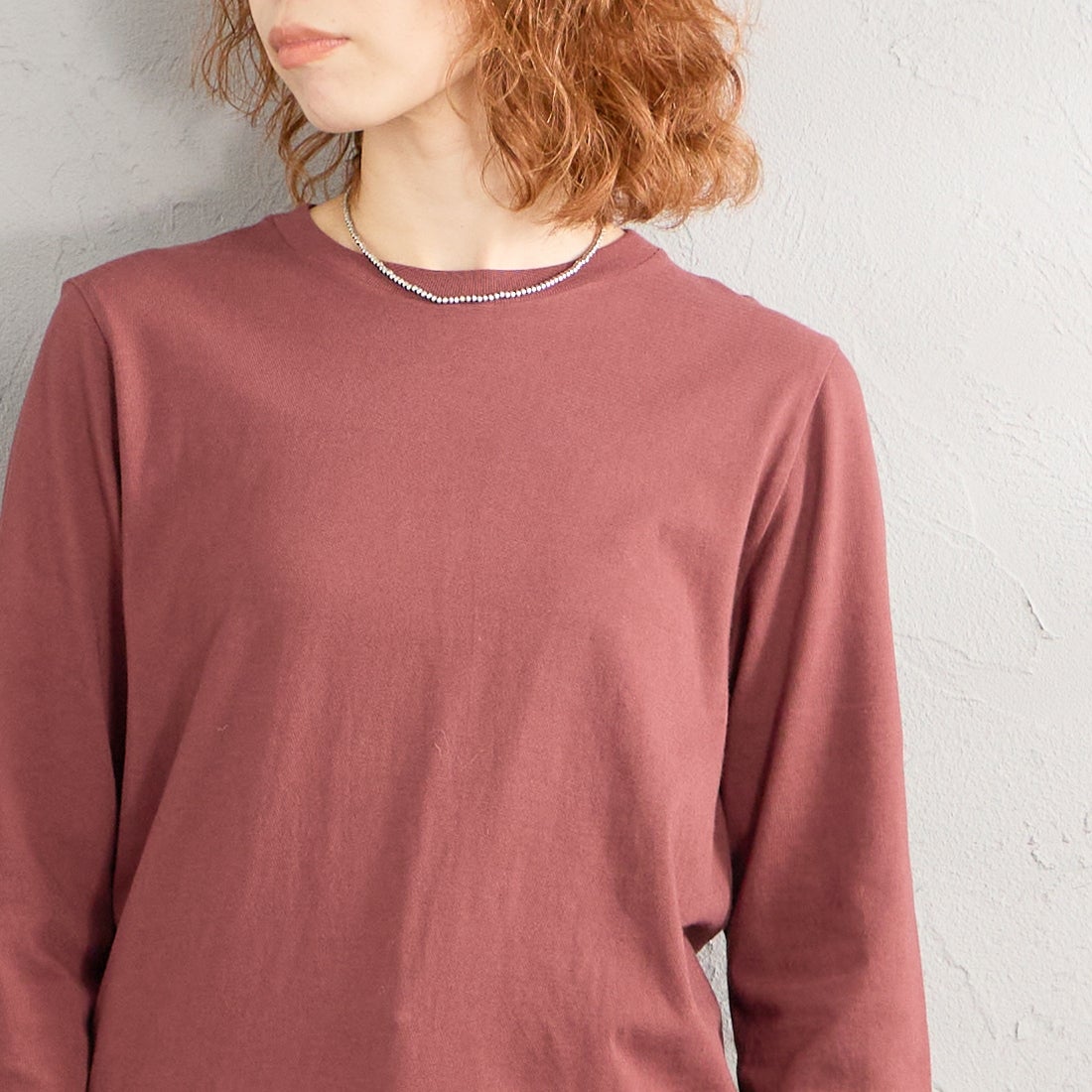 Hanes [ヘインズ] 2P FOR HER ジャパンフィットロングスリーブパックTシャツ [HW4-E104] 867 BR/PNK &&モデル身長：158cm 着用サイズ：M&&