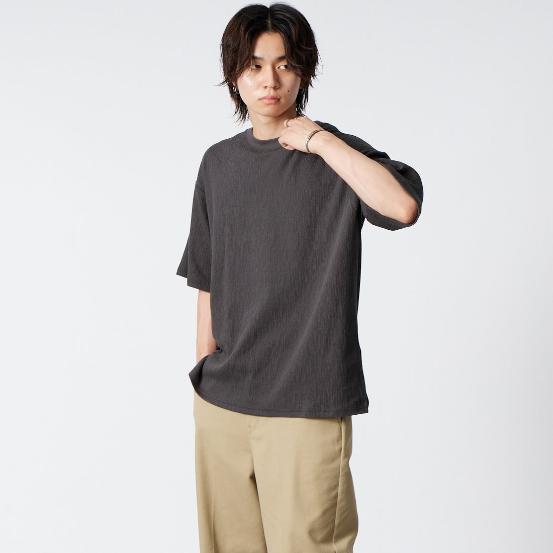 Jeans Factory Clothes [ジーンズファクトリークローズ] 楊柳バインダークルーネックTシャツ [AK262135] I.BLK &&モデル身長：177cm 着用サイズ：L&&