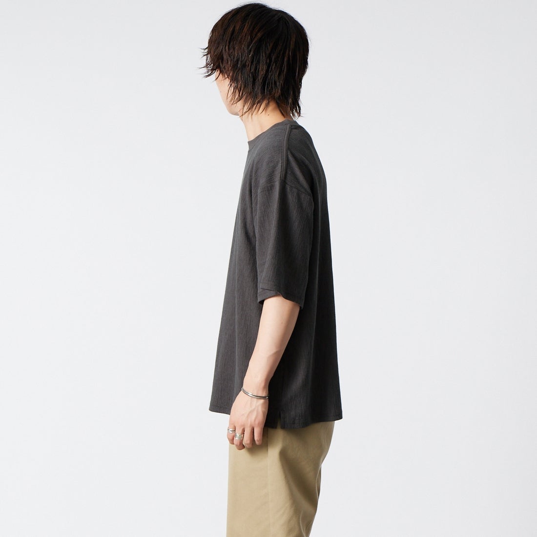 Jeans Factory Clothes [ジーンズファクトリークローズ] 楊柳バインダークルーネックTシャツ [AK262135] I.BLK &&モデル身長：177cm 着用サイズ：L&&