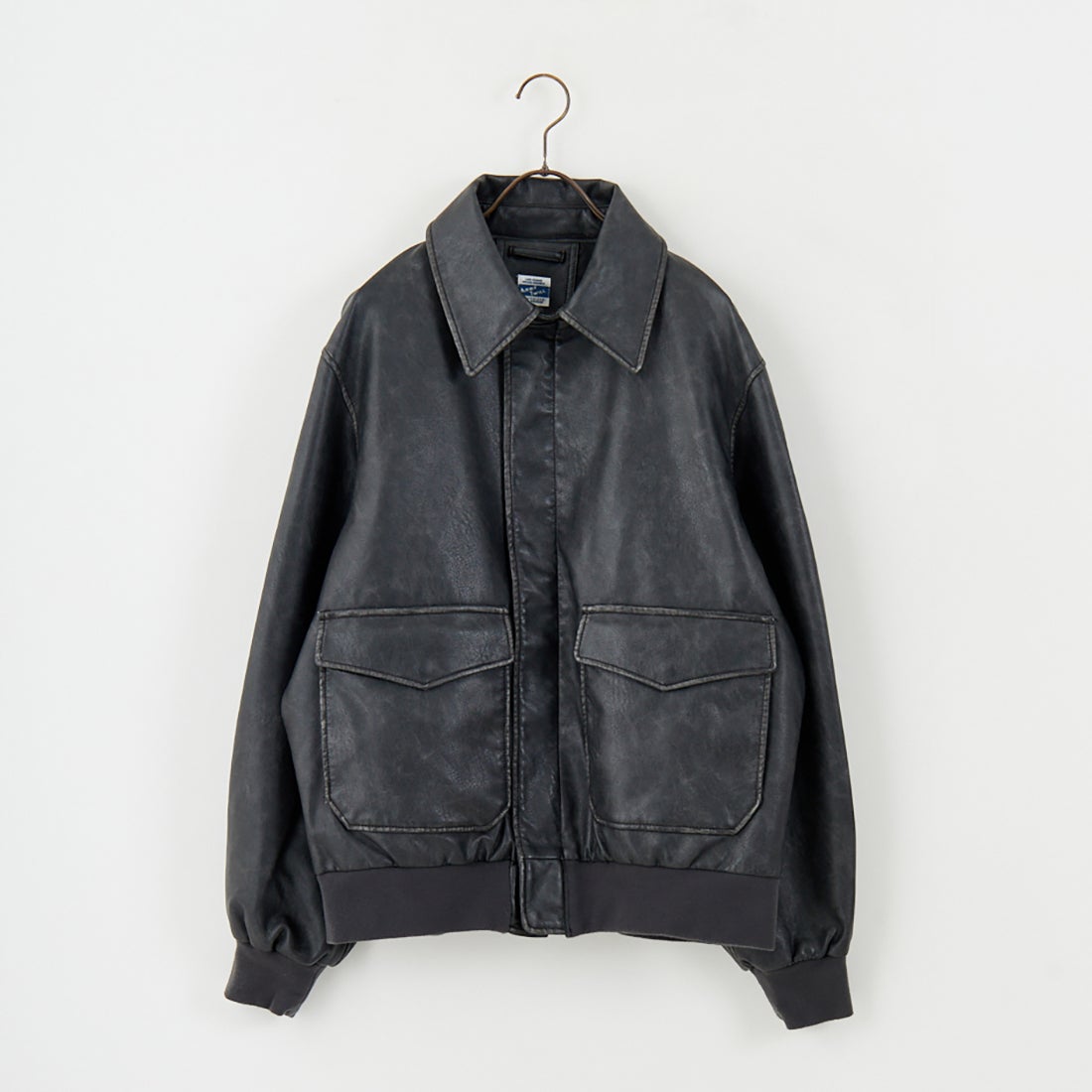 ARMY TWILL SANFORIZED [アーミーツイル サンフォライズド] 別注 ヴィーガンレザー A-2フライトジャケット [AM-2654502-INT-JF] BLACK