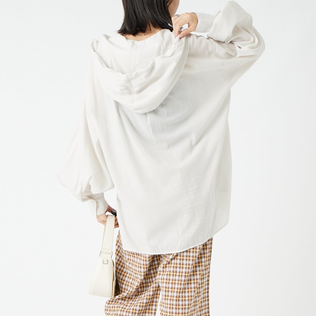 CLOCHE [クロシェ] シアーシャツパーカー [65285559] ｵﾌ &&モデル身長：162cm 着用サイズ：2&&