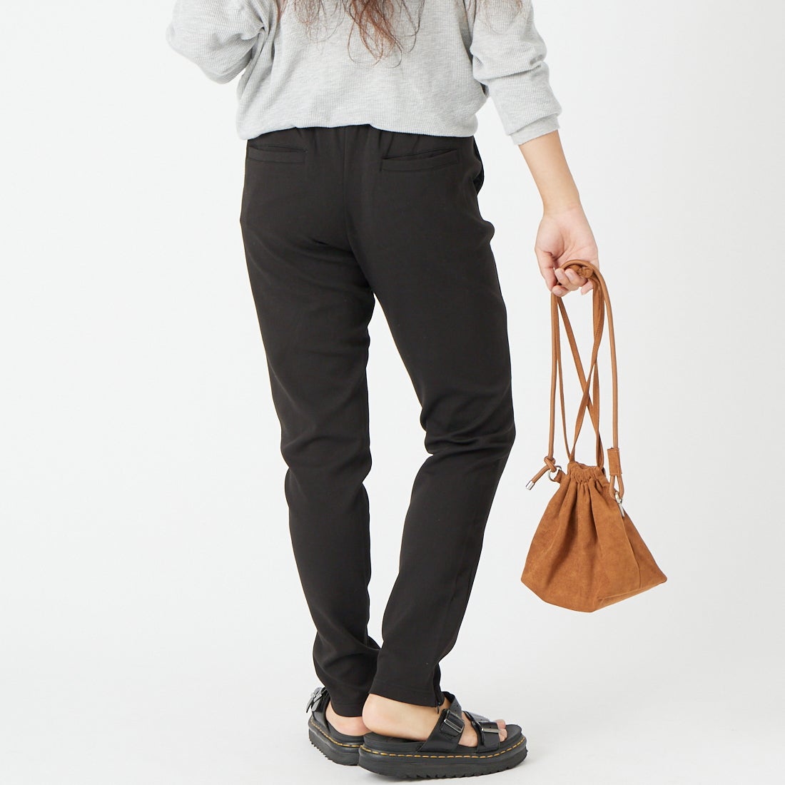 CLOCHE [クロシェ] ジップレギンスパンツ [65286530] ﾌﾞﾗｯｸ &&モデル身長：162cm 着用サイズ：2&&