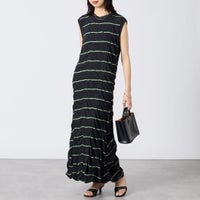 BLACK&&モデル身長：162cm 着用サイズ：F&&