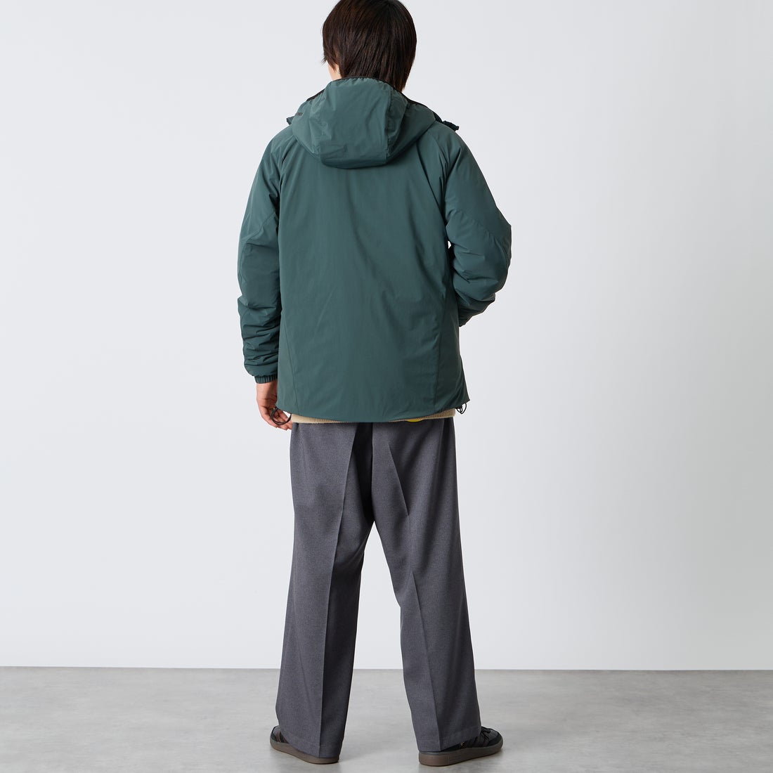 MIZUNO [ミズノ] 別注 インサレーションフードジャケット [D2JEDW11-JF] GREEN &&モデル身長：177cm 着用サイズ：L&&