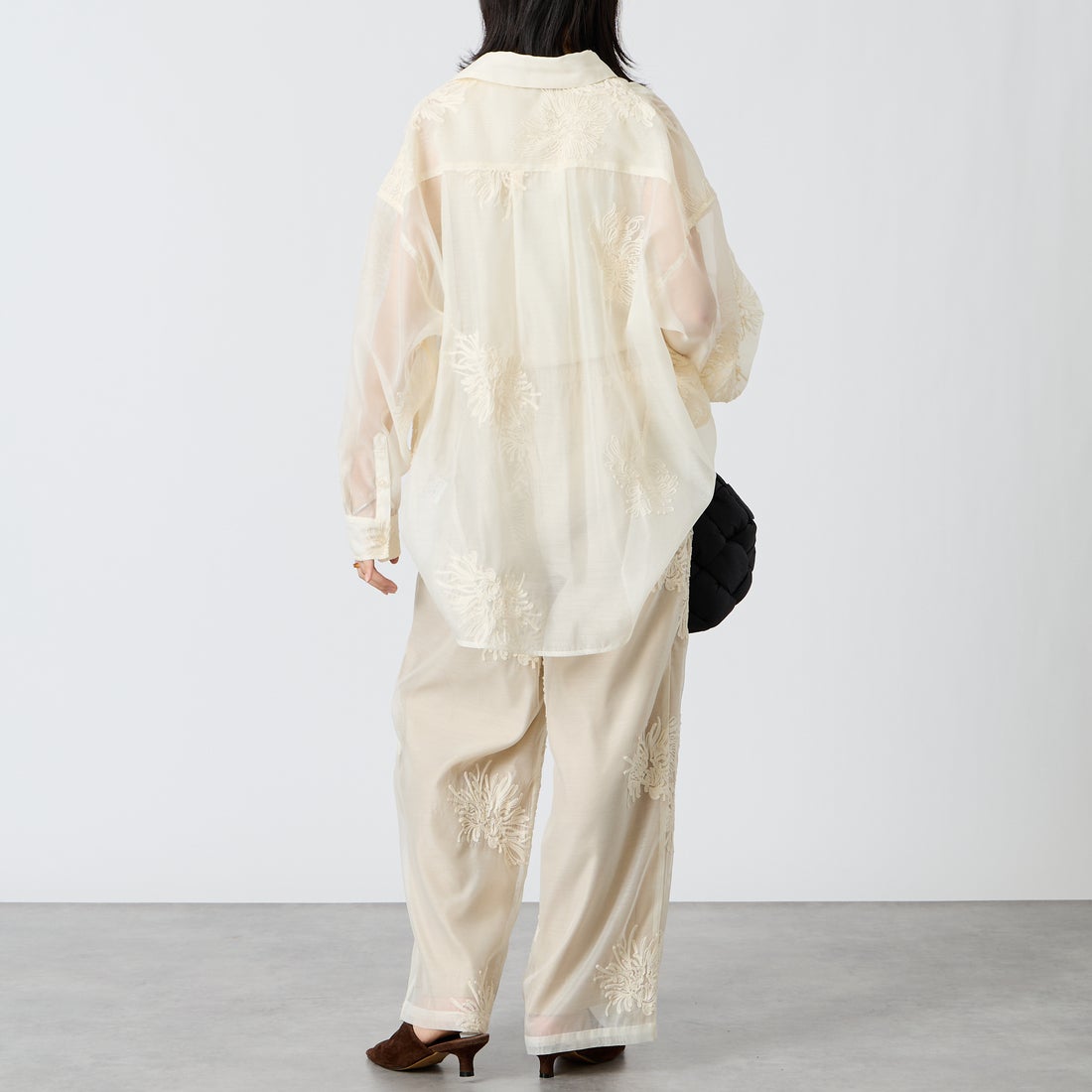 USINE [ユジーヌ] 刺繍オーガンジーワイドパンツ [21268063] 031 ﾎﾜｲﾄ &&モデル身長：162cm 着用サイズ：36&&