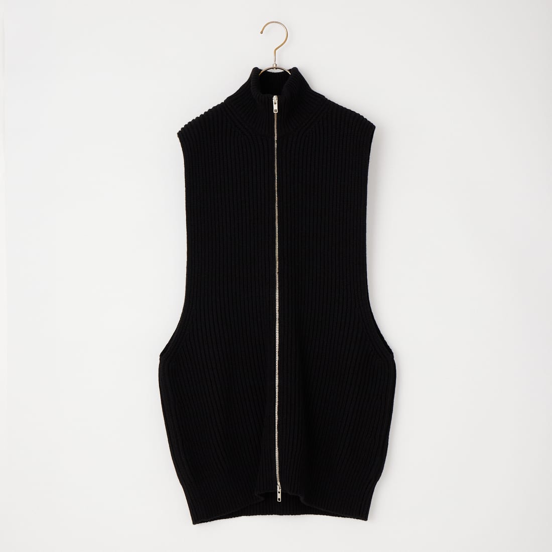 MM6 Maison Margiela [エムエムシックス メゾン マルジェラ] ニットベスト [S52FB0106-M13286] 900 BLACK