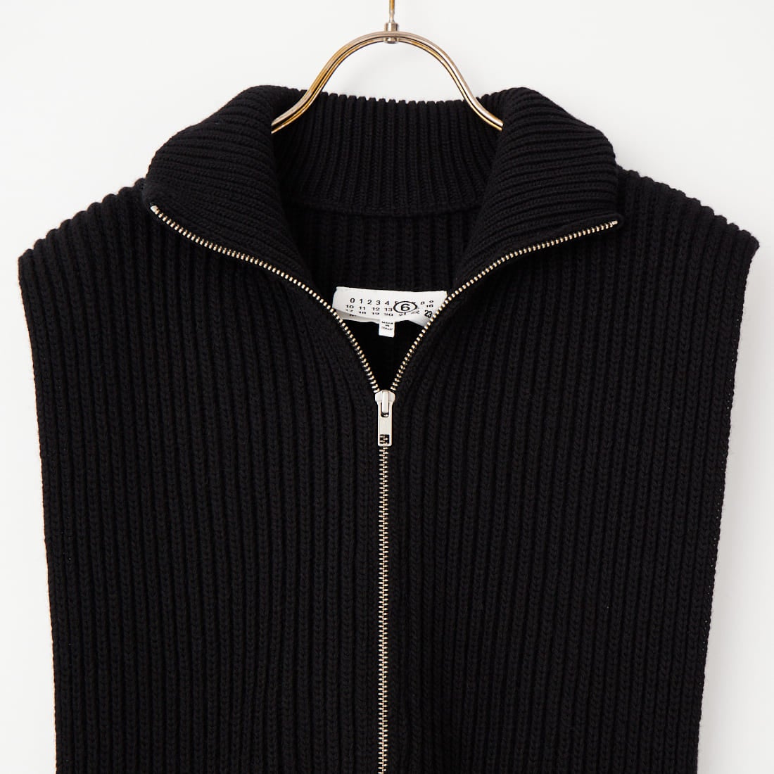 MM6 Maison Margiela [エムエムシックス メゾン マルジェラ] ニットベスト [S52FB0106-M13286] 900 BLACK