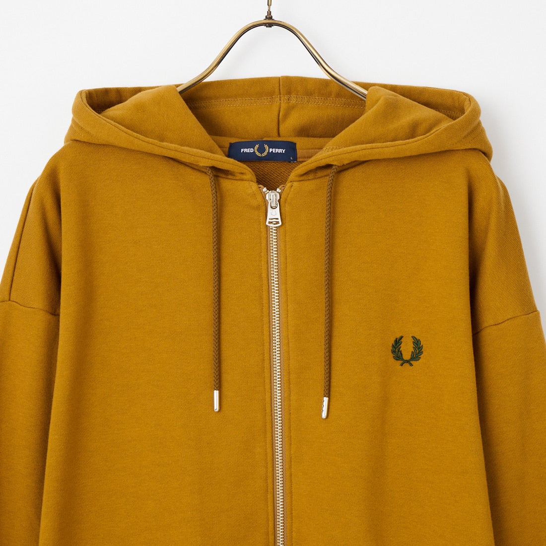 FRED PERRY [フレッドペリー] 別注 フードロゴ刺繍スウェットジップパーカー [FPM-26A-011JF] DARK CARAM