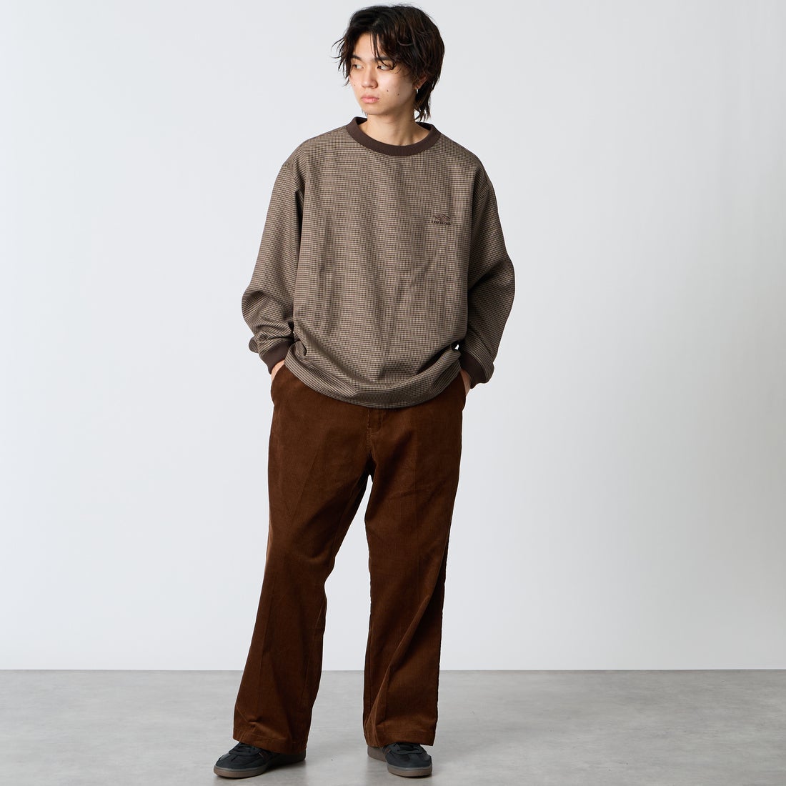 Dickies [ディッキーズ] 別注 コーデュロイグランパパンツ [263M401IN01-JF] BROWN &&モデル身長：177cm 着用サイズ：L&&